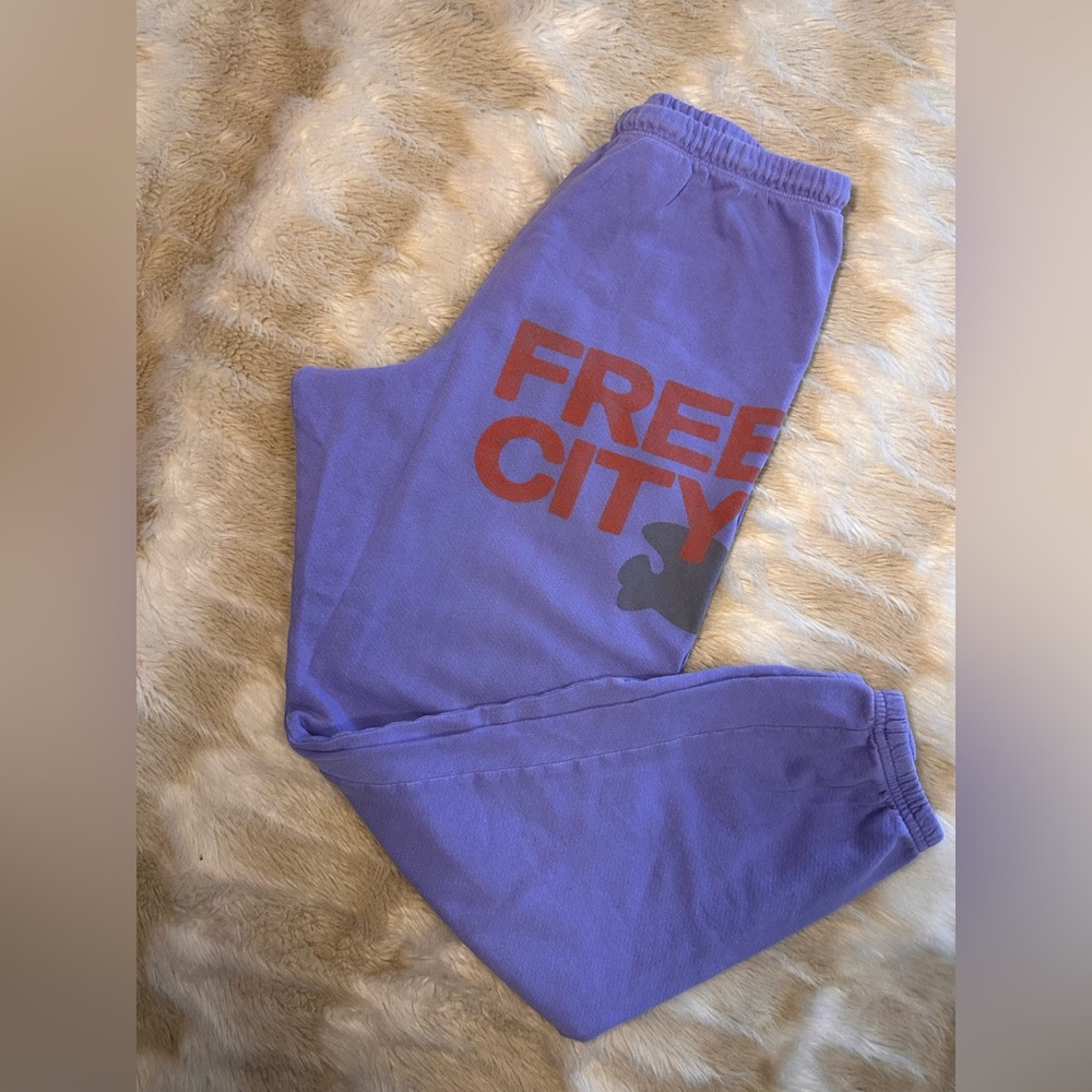 freecity Lavender Joggers with Red Print